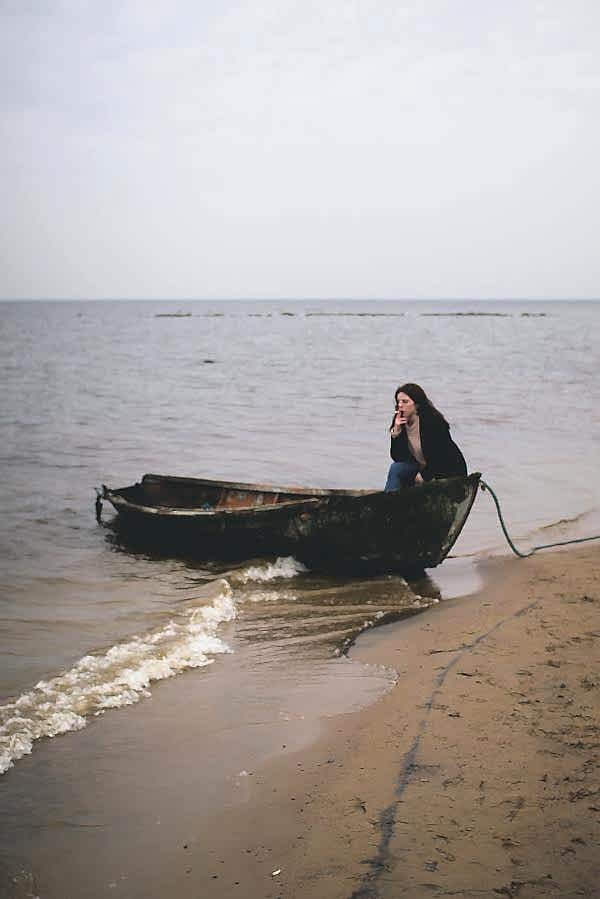 Фотосессия в лодке у финского залива