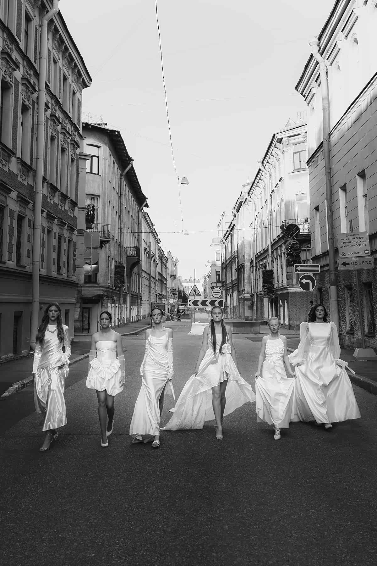 Мужская черно-белая фотосессия в стиле Роллинг Стоунс
